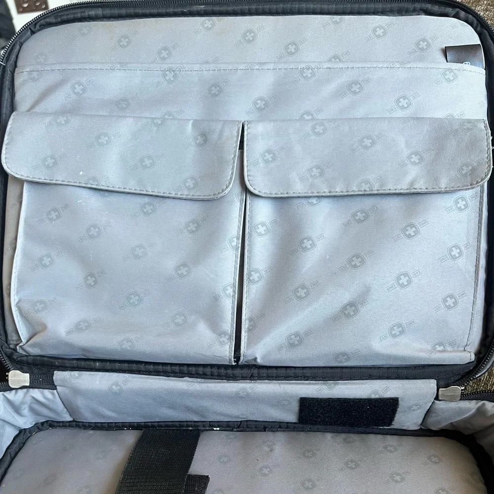 New Wenger Swiss Army Laptop /Messenger Bag